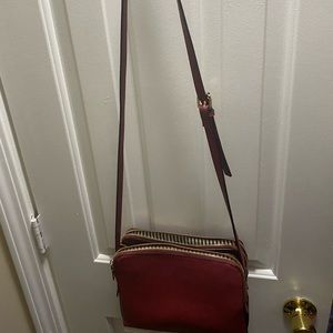 Crossbody purse